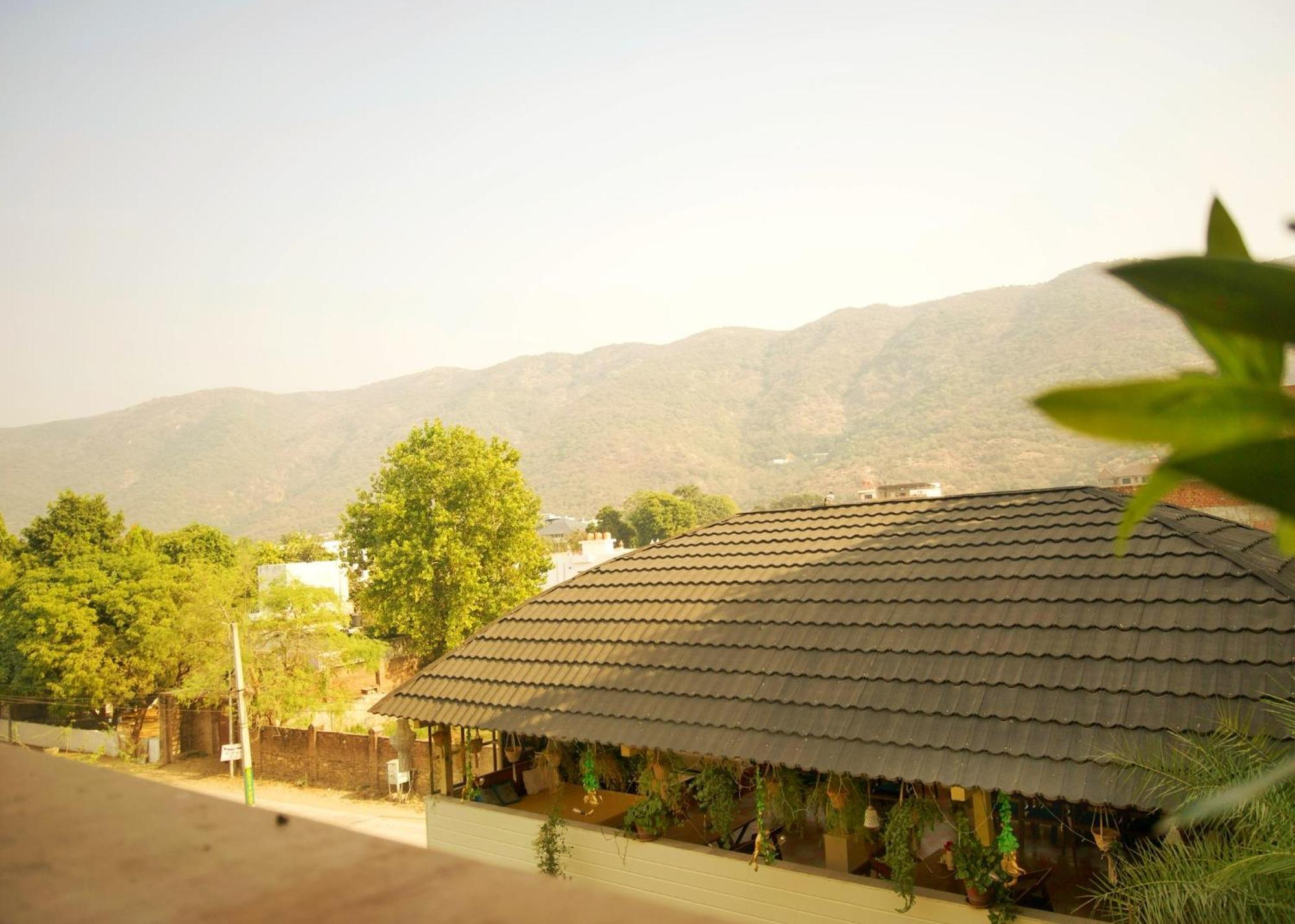 Banana Hostel Pushkar Zewnętrze zdjęcie